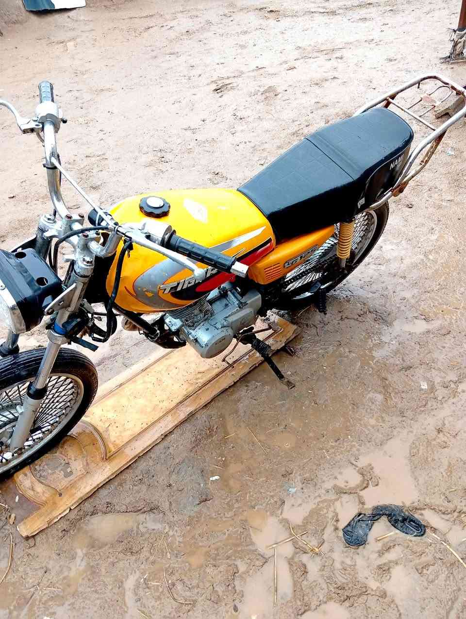 السلام عليكم دراجه محرك تايكر 2021 شاصي 20 أوراق سعر 450


**إذا كنت صاحب هذا الإعلان وتريد حذفه لأي سبب، رجاءا أرسل رسالة إلى الدعم الفني**