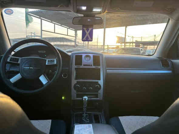 سلام عليكم سيارة موديل ٢٠١٠ اصل تخم تاير رقم اربيل جديد هزه وسنويه جديده تحويل مباشر مكينه جديده صدر خلفي امامي جديد وبيها جاملغ كلير بدون دواخل والهلال معمره سياره مامشتغله على خط شاهد الله سعر ١٣٣ بيه مجال بصيط حك جيه رقم *********** رحمه على والديك سعر ماعجبك اعبر المنشور ولا تكسر بحلال العالم تحياتي لجميع مكان السياره بغداد
