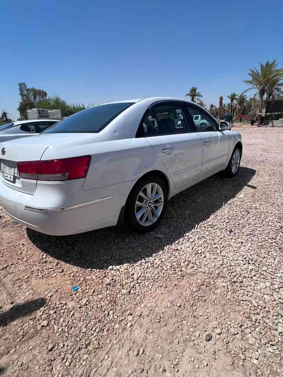 يالله سلام عليكم سوناتا للبيع موديل 2009
وارد كوري بيه باب صبغ وبيه باردات سونار موجود رقم نجف تحويل ثاني يوم مكينه ٢٠٠٠دوش جاهزه مكينه كير حداديه تخم تاير 
كله جاهزه تبريد ثلج ⛄️ ترايك وين مايعجبك 
السعر ١٠٠$بيه مجال مكان نجف ‭***********‬
