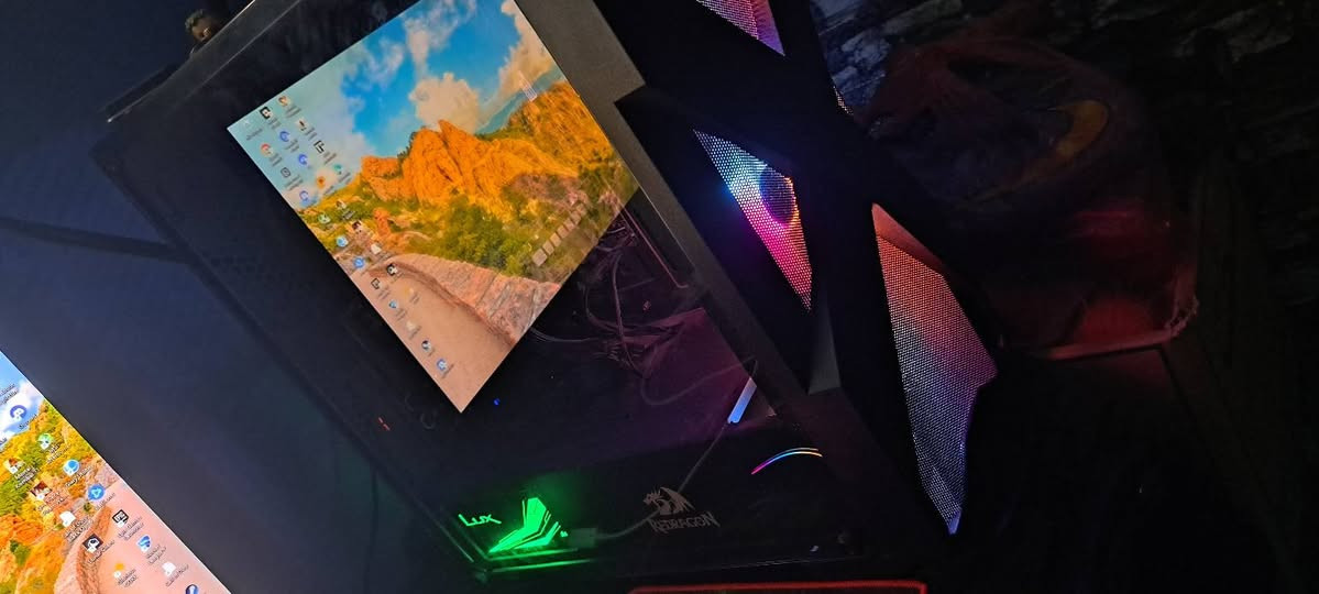 للبيع
i3-12100F
لوحة H610M Asus Prime
RX 580 8GB
RAM 16GB (2×8) 3200MHz
SSD M.2 Crucial 500GB
PSU 650W Lux
Case Red Dragon
مستعملة 
سعر 700دينار عراقي 
تواصل واتساب رقم ***********

