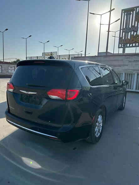 سلام عليكم دخول جديد
بيع او مراوس حسب القناعة
2023  كرايسلر باسفيكا بانزين 
اللون ازرق (غير محدد)
الضرر ؛؛  سرقة دواخل بجم كبس صبغ من امريكا باب وجاملغ خلفي وهنا صبغت البنيد بسبب خسفه زغيره
 
بدون لوحات تترقم كل المحافضات 
ماشيه 36 الف ميل 
1-كامرات خلفيه دواره
2- هندبريك بصمة 
3- تشغيل عن بعد 
4- هيترات بالكشنات 
5- رادر جانبي 
6- بيبان كهرباء ( تحكم ريمونت ) 
7- صندوق كهرباء شفط 
8- رادار امامي خلفي 
9- كشنات VIP منفصل
10- مانع انزلاق 
11- نظام ستوب بارك 
12- لايت لدالشكل الجديد 
13- تنبيه الخروج المسار 
14- شاشة كبيرة كاربلاي 
15- تبريد مركزي ثلاثة قطع 
16- تدفئه كراسي وستيرن
17- تحكم استيرن فول 
18- بردات داخلية 
19- اشاير بالمري 
20 -محرك 6 سلندر 3600 
21- كير ماوس 
22- نقطه عمياء 
23 - كشن كهرباء + خزن 
سعر السياره : 237 وبيه مجال
مكان السياره بغداد الشعلة ام نجم شارع 20
       ☎️ ***********
