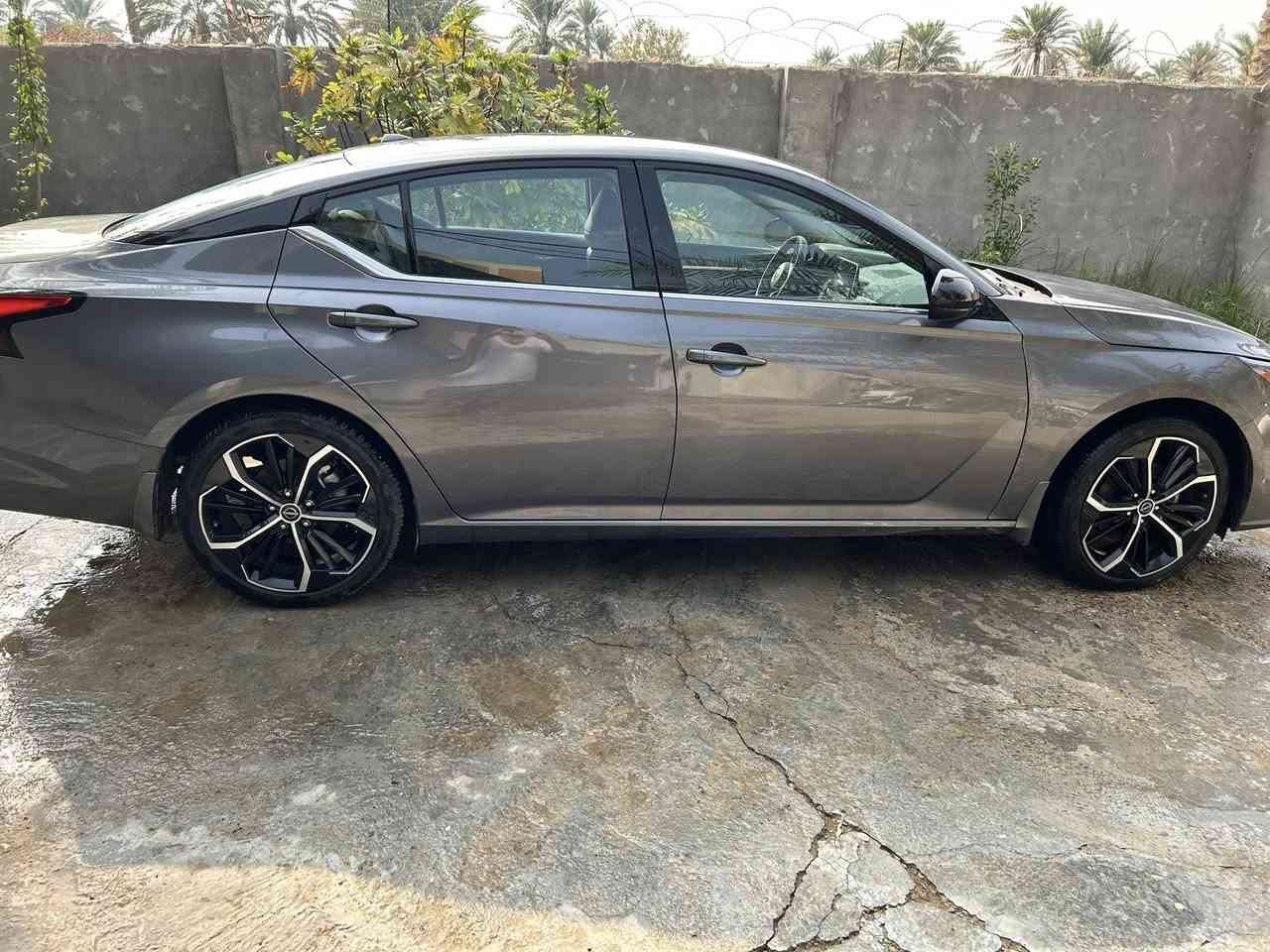 التما 24  اس ار  ضررها بسيط بدون دواخل بدون ايرباك زيرو رقم كاتي السعر 165 وبيها مجال قليل المكان ديالى بعقوبة 
‭0773 738 1764‬
