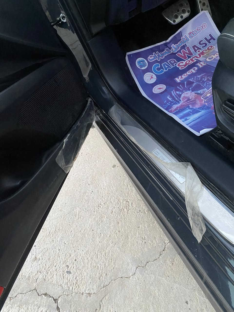 كامري 2025 هايبرد
رقم مجاني تترقم بغداد 
زيروووو ماشيه 2 الفين مايل
_______
الفئه SE
فول مواصفات 1/1
فتحه 
بصمه
رادارات
كشنات جلد 
كشن كهرباء 
كشن + ستيرن هيتر
————
الحادث🚗
*كما موضح بالصور حادث جانبي  تم تبديل 3 ابواب مع الصبغ
*والدور  الخلفي للجاملغات الخلفيه تعديل وصبغ فقط الدور
*يوجد رصعه بسيطه في القماره اثر التحميل
🚗ايرباك برده فقط طاك باقي  السستم  سليم 🚗
—————
السعر جدا مناسب 190$
مكان بابل - الحله
***********
