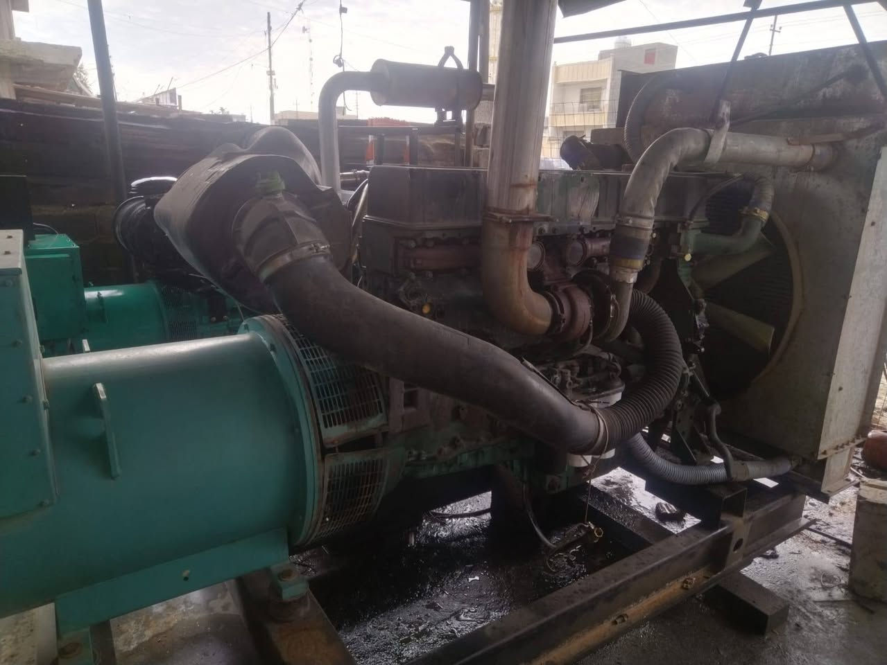 مولدة كمنز 24 ولف مجفتة لاتبخير ولا تنقيص رأس توليد 250KVA علماً أن مولدة انتاج قديم وليس جديد للبيع 
السعر 50$
الهاتف ***********
