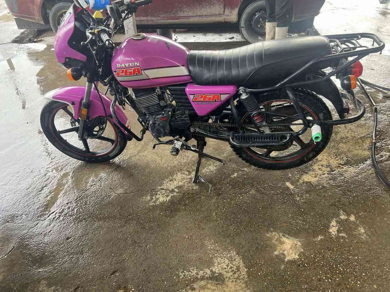 للبيع دراجه دايوان كلاسك موديل2023 مرقم بغداد ب اسمي السعر مليونين واربعميه ***********
