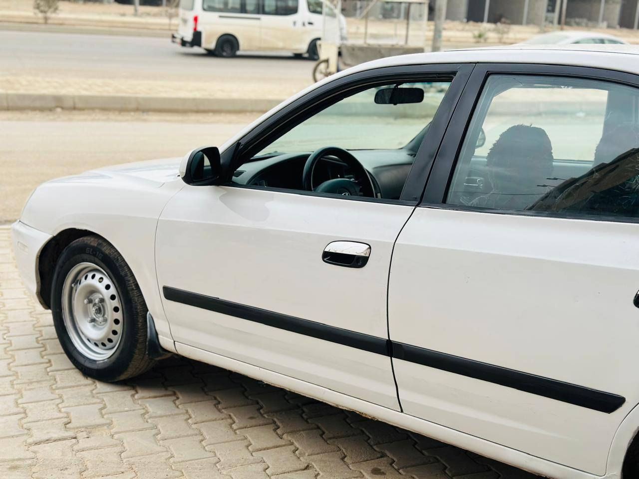 النتر2004سياره جاهزه من كل شي مكينة وكير خير من الله تبريد شغال والسعر 63و مجال رقم بغداد دولي سنوية ل 2030 رقم مكلف بالنشر رقم ‎0770 879 5541
