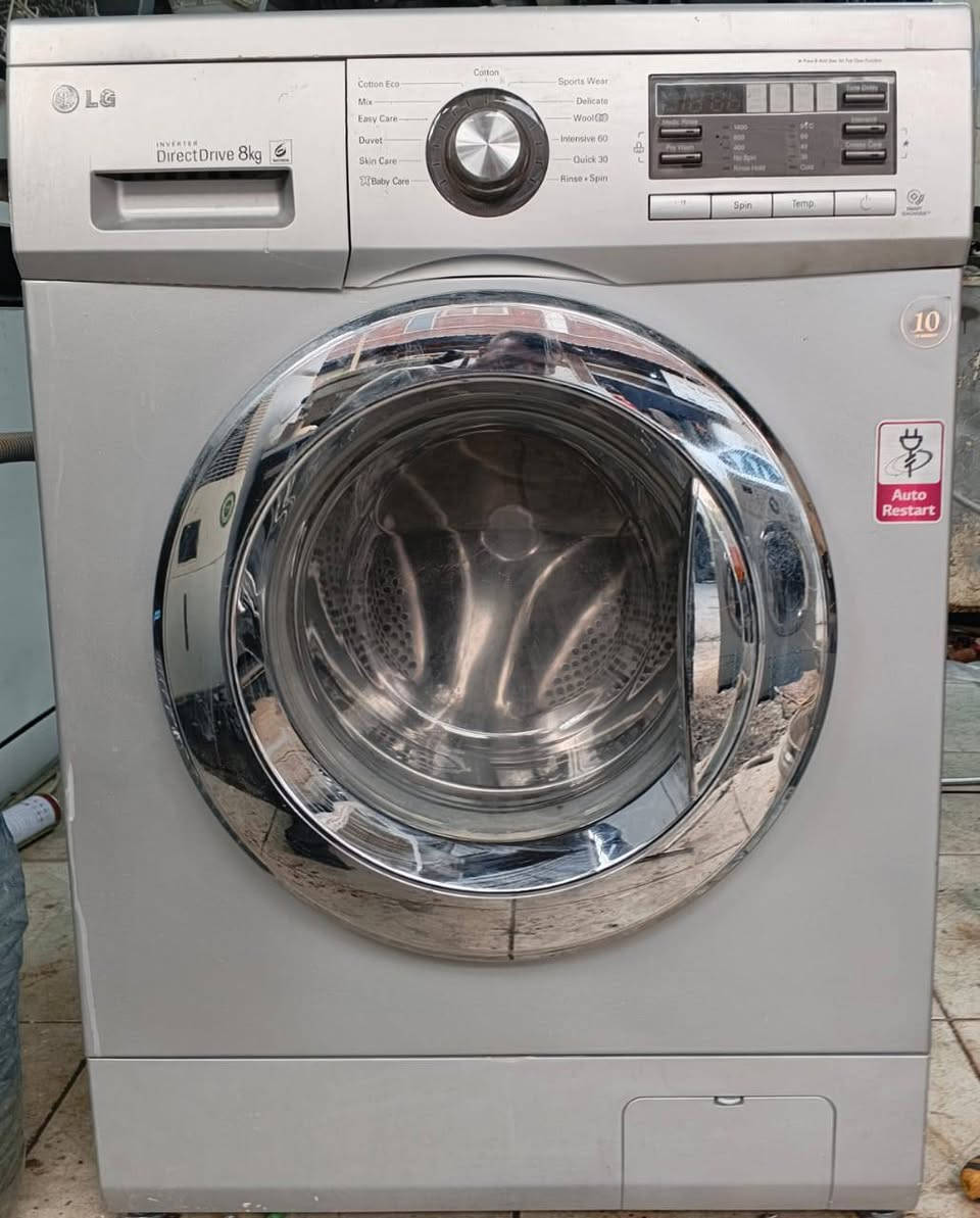 غسالات اوتماتيك نظيف وشغال. مستعمل
ماركة ال جي شاشه عريضه
شاشه عريضه 
شغال 100% 
ضمان ع التجربة اقتصادية
السعر 200
غسال ال جي باب علوي 
تغسل لحف بطانيات
16كيلو وضع شركة بلادي كلشي
ماطور انفرتر تنظيف عميق
السعر 200
للاستفسار والحجز 
*********** واتساب فقط
يوجد توصيل مجاني داخل اربيل أربيل, العراق
