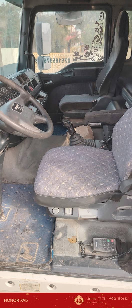 السلام عليكم مان ٢٠٠٣ للبيع رقم بغداد مشروع وطني سياره نضيفه كير عادي ٤ب٤ حصه كاز للاستفسار ***********
