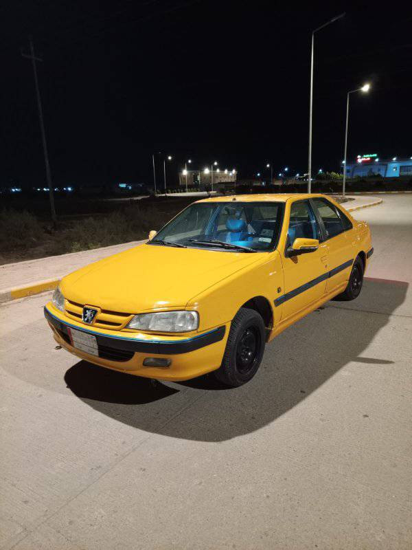 سلام عليكم بيجو بارص موديل 15 سنويه ٢٧ شهر ٩ سياره مكفوله من الضربه وتبديل تخم تاير اليوم شادهن كير محرك مكفولت سياره مال جناي ومصفره من الهيه الغرامات السعر 35العنوان العماره رقم الهاتف ***********
