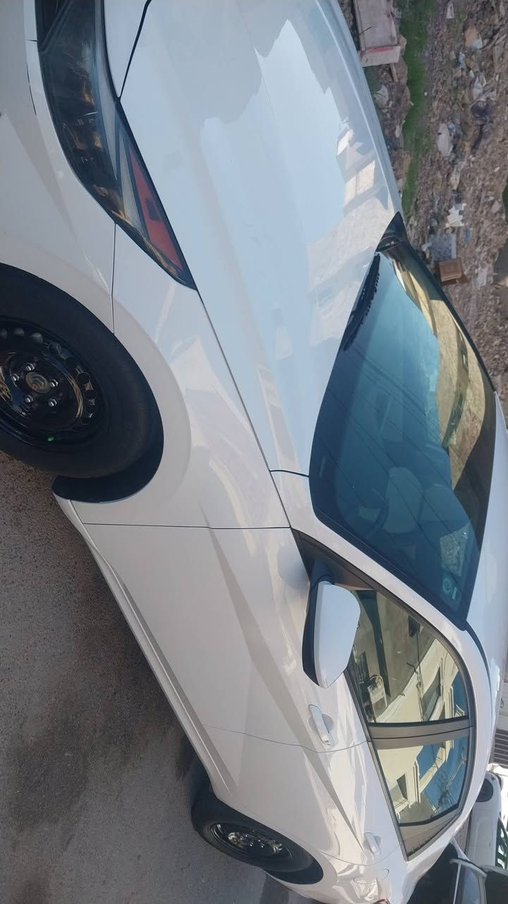 السلام عليكم الغوالي النترا موديل ٢١
السيارة فول ما عدا الفتحة والكشنات عادية مو كهرباء حادث فقط البنيد ودعامية امبدل مصبوغ وبارد كد اصبعين جامغ خلفي مكفوله شواصي لغود سونار ماعندي الها تجي تسوي سونار اذا طلع غير شي اخسر اني السونار الويل كب الابلادي عندي ضامه ماشية ٧٤ رقم بغداد بأسمي

السعر ١٤٩ وبيها مجال ***********
