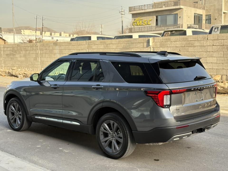فورد اكسبلور 2025 

مواصفات ACTIVE : بصمه , تشغيل عن بعد , فور ويل , شاشه كبيره , كامره دواره , حساسات اماميه وخلفيه , كشنات جلد , لايتات زنون , ويل كب , ابواب بصمه , كشن كهربائي , تبريد مركزي , 15,000 ماشيه 

بدون صبغ بدون بارد بدون تبديل قطع
فقط دعاميه مكسوره ايرباكات طاكه
وبلادي شادله السياره كلش جديده
ماشاءالله كلش حلوه بدون شخوط و رصعات
رقم كاتي ويا ٣ اشهر للترقيم 
كل السياره بشرط 
 
واتساب : ***********
