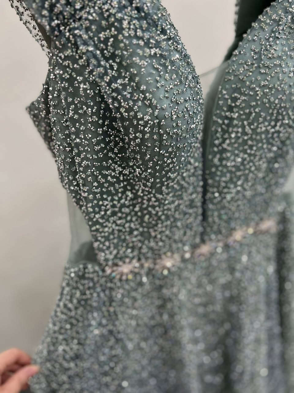 للبيع هذا الفستان ماخذته من لبنان ب250 اريده ب٧٥ وبيه مجال


**إذا كنت صاحب هذا الإعلان وتريد حذفه لأي سبب، رجاءا أرسل رسالة إلى الدعم الفني**