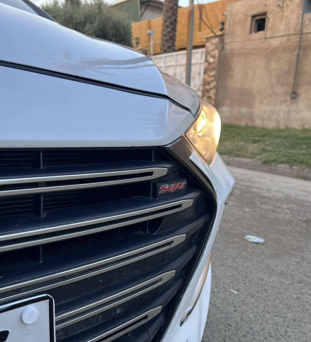 السلام عليكم للبيع  
النترا 2019 خليجي سوبر محرك 2000 دوش 
 مكفولة بدون حادث بدون ضرر 
بدون صبغ فقط( الدوسة ) الي بصفحة العبري جزء منها رش بسبب شخوط 
السيارة فول مواصفات 
داخل بيجي 
قطعتين تبريد
فتحة 
ماشية ٨٨ الف 
مكانها بغداد البنوك قرب الاسواق المركزية 
سعرها ١٤٣ 
للاستفسار 
***********
