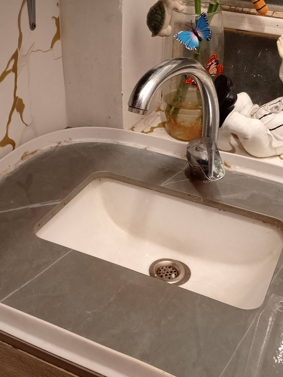 السلام عليكم عندي هاي هيه مغسله هيه كاونتر  قياسها 50 ب60
طولها تقريبا متر 
نضيفه ومابيها اي ضرر اريد ابيعها 
بس حوضها صغير قياس الحوض ب35 ب25 
كلش حلوه اذا تتخلى بلمنزع مال حمام او باي مكان ع ذوقكم 😍♥
وخشبها كلش ثكيل وتجنن 
سعرها نهايته 50 الف ♥


**إذا كنت صاحب هذا الإعلان وتريد حذفه لأي سبب، رجاءا أرسل رسالة إلى الدعم الفني**