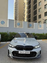 BMW 330i للبيع موديل 2023.  07737178572 واتساب موجود محرك 4 سلندر 2000...