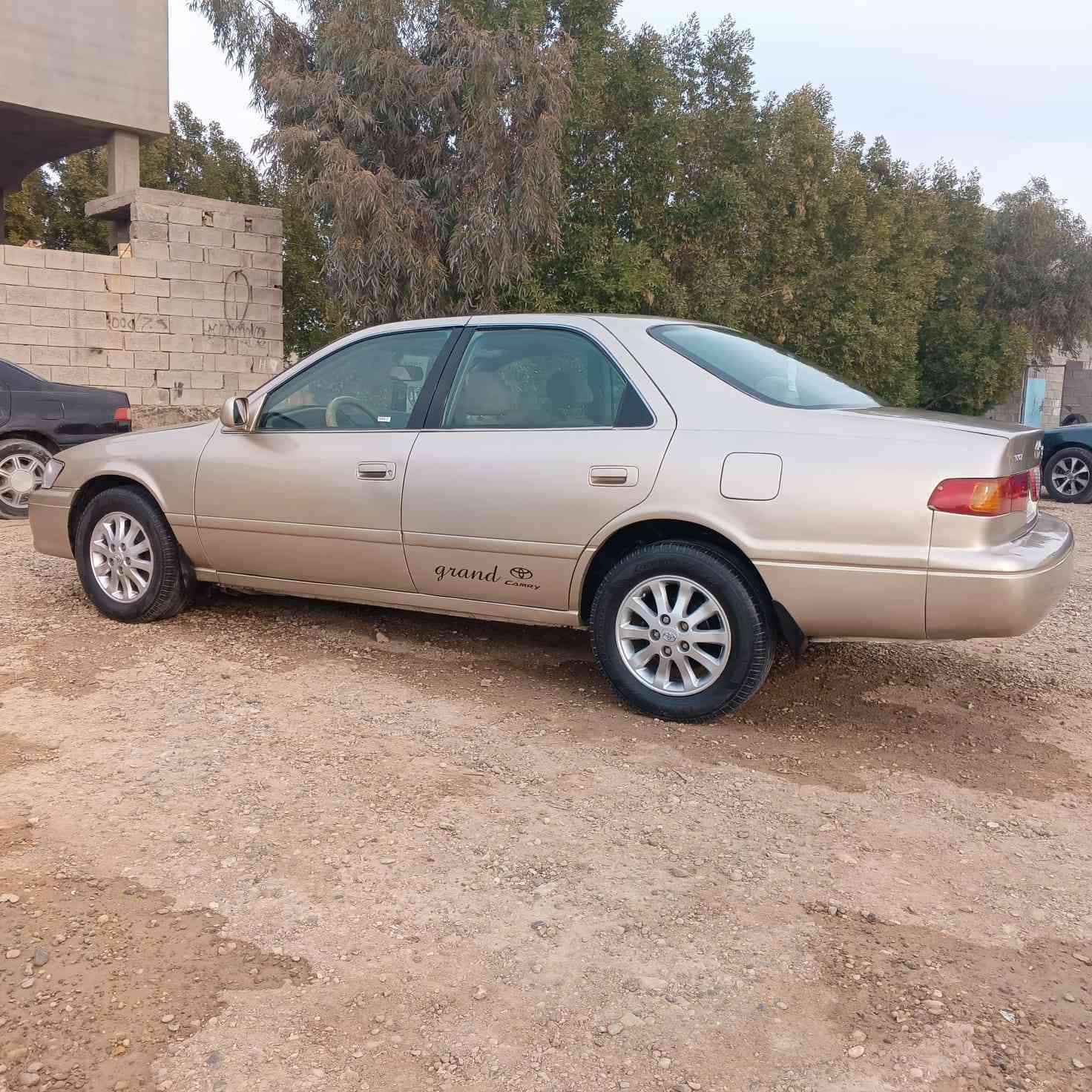 سلام عليكم كامري موديل ٢٠٠٠ مصبوغه عام جماليه ليبل واحد رقم بغداد تحويل مباشر مكينه ابو الكف المكان الانبار الحبانيه السعر ٧٨وبيها مجال للتواصل ***********
