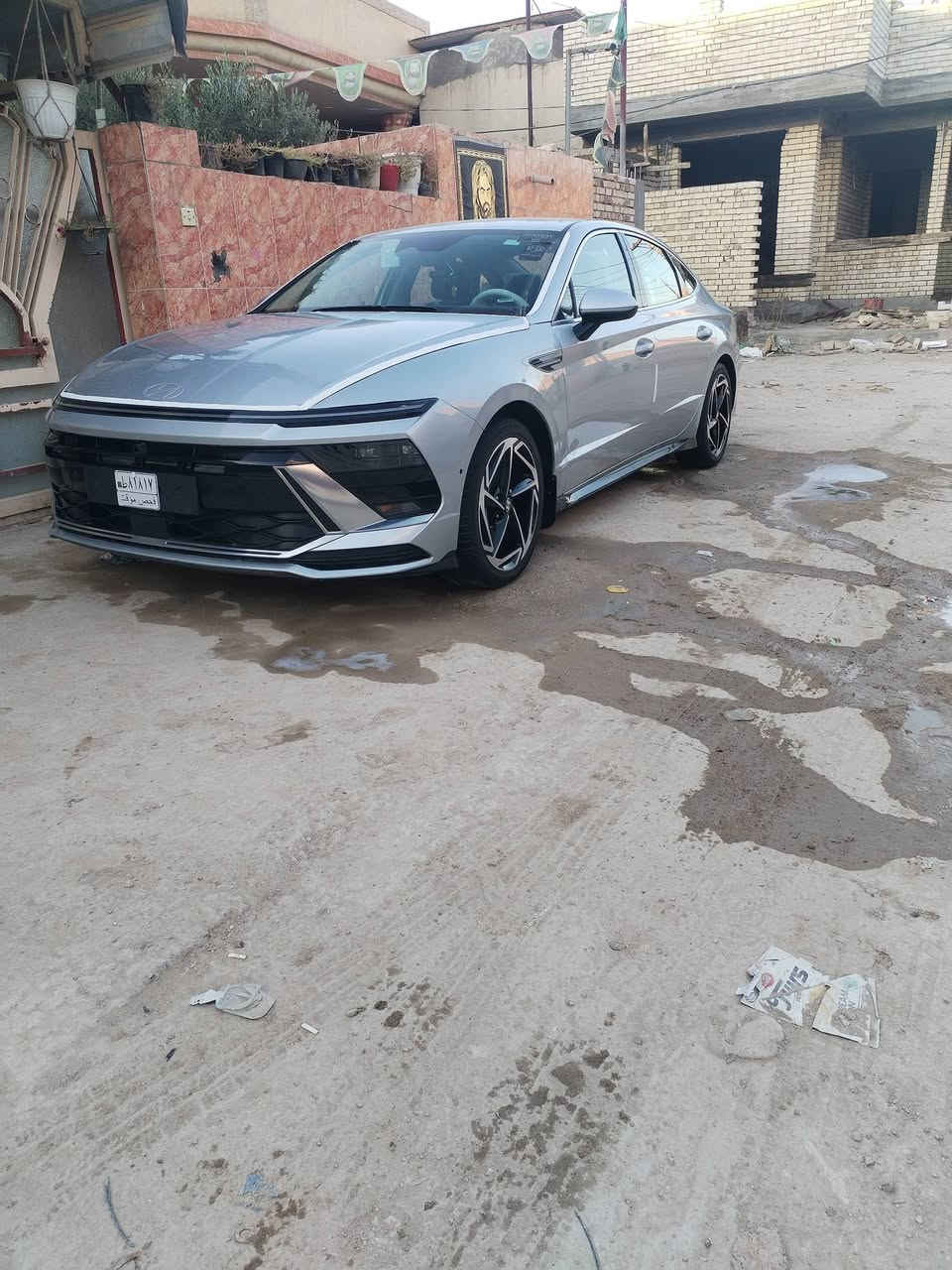 السلام عليكم سوناتا للبيع موديل ٢٠٢٥ حادثه فقط جاملغ امامي نفسه مصلح ليبل واحد بدون اي تبديل بدون دواخل ماشيه ١٢ الف فول موصفات ماعده البني راما مكينه ٢٥٠٠ تنفس طبيعي السياره بدون رقم منفيس باسمي مكاني بابل مركز بيع مستعجل الاستفسار الاتصال على الرقم *********** السعر خابر على الرقم
