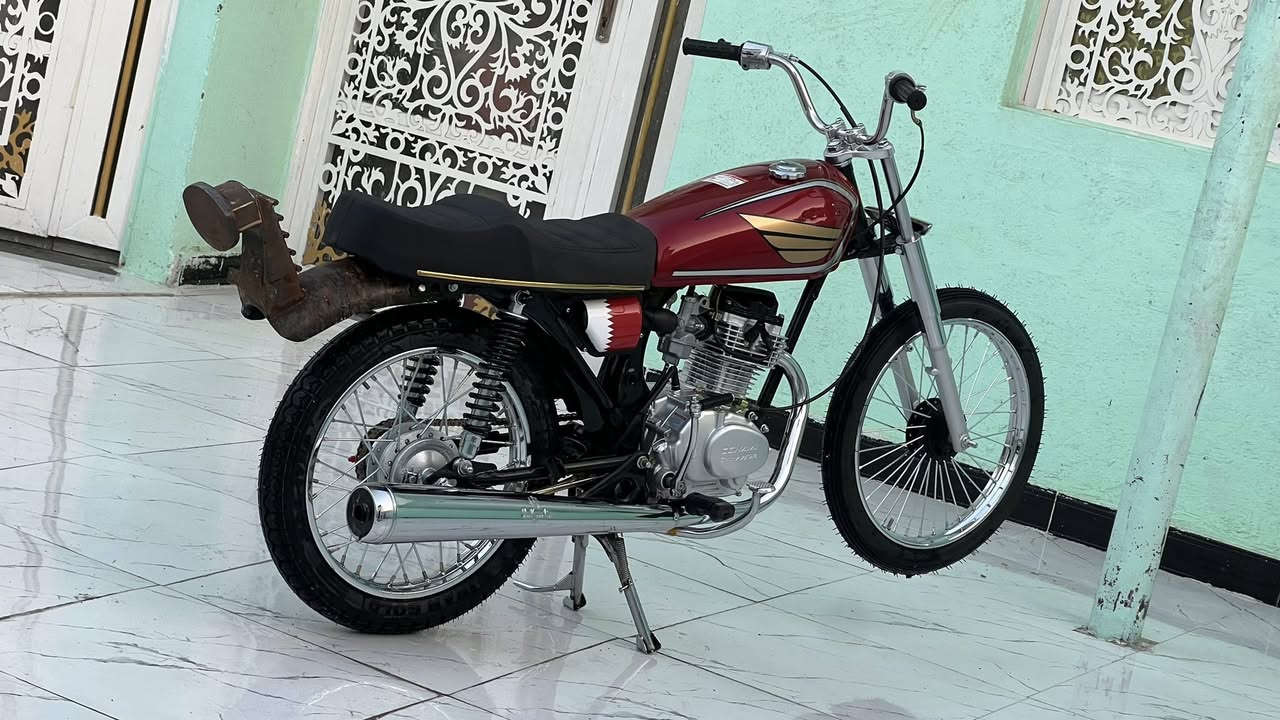 السلام عليكم
دراجه ايراني للبيع تعمير ادوات (كلك) مكفوله من سرقه 
الدراجه جديده كلش وماطالعه هواي نمره رابعه ما ماشي بيه كلش جديده         لل استفسار : ‭٠٧٨٨ ٧٧٩ ١٥٠٨‬
