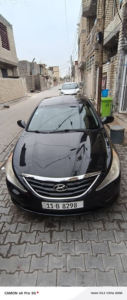 السلام عليكم اخوان للمراوس فقط فورتي او النتره
سوناتا 13 امريكي بدون حادث محروق بيها جاملغين فقط ومصبوغات 
ماشيه 79 حقيقي سياره جديده بشكل كير محرك تبريد  ثلج صدر كله مال شركه وجديد
مواصفاتها تحكمات ستيرن تدفئه بل كش 4 ويل كب 4 دسك
كشن كهرباء شاشه تسلا تشغيل عن بعد 
مكانها بغداد الدولعي باسمي 
***********
