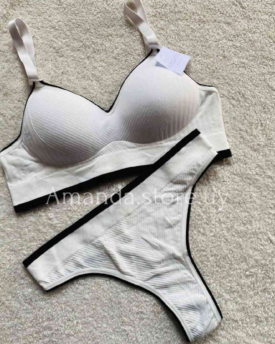 #جديدنا لاينتهي👙
سيت ملابس داخلي نسائي👙
درجة اولى…
لحمالة اسفنجة بدون عظم 
كوالتي عالي وخامة راقية✔️
✨ قطعه واحده  مسطح ماتبين تحت ملابس 
✨القماش تركي درجه اولى 💯🇹🇷
✨مريح جدا بالبس  
✨وتسمح بمرور الهواء 

القياسات :- (F) فري سايز
 يلبس من قياس
32الى36 
5الوان متوفرة:-
(-بصلي-بيجي-بنفسجي -اسود-سمائي) 

السعر ٦  الاف
🚘 يوجد خدمة توصيل لجميع محافظات العراق ٤ الاف 🚘@


**إذا كنت صاحب هذا الإعلان وتريد حذفه لأي سبب، رجاءا أرسل رسالة إلى الدعم الفني**