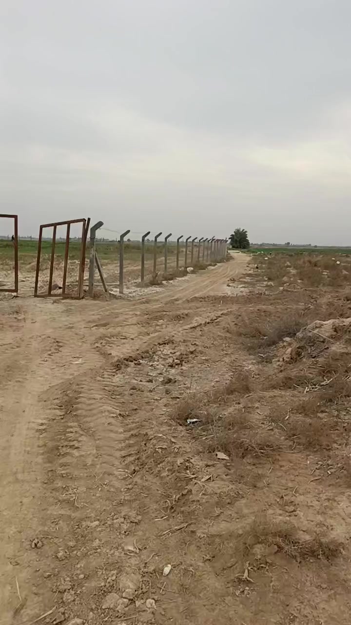 ثلاث دوانم للبيع 
🔹ثلاث دوانم للبيع أرض زراعية واسط الكوت حي الحكيم الثانيه مجاور مرمرة للسيراميك متوفر ماء للسقي + كهرباء تبعد عن الشارع العام (كوت -ميسان) 250 م
🔹 جنس الارض عقد 117  

🔹للاستفسار ***********
🔹متوفر واتساب
