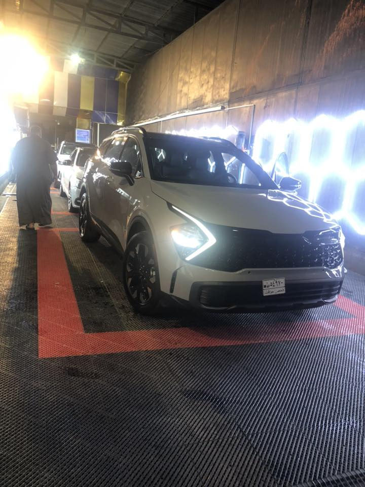 سلام عليكم سبورتج اكس لاين 23 لون سمنتي ماشيه 15 الف طخة خشم البونيد بدون دواخل معدل نفسه 
السعر 23 الف  هاتف *********** واتس او اتصال
