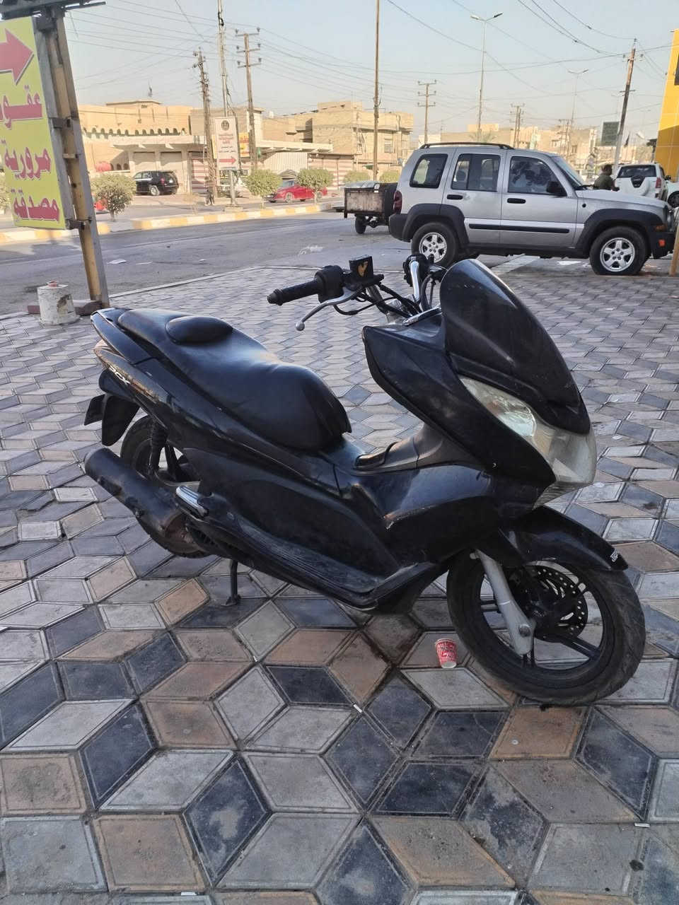 Pcx دراجه رقم للبيع ***********
