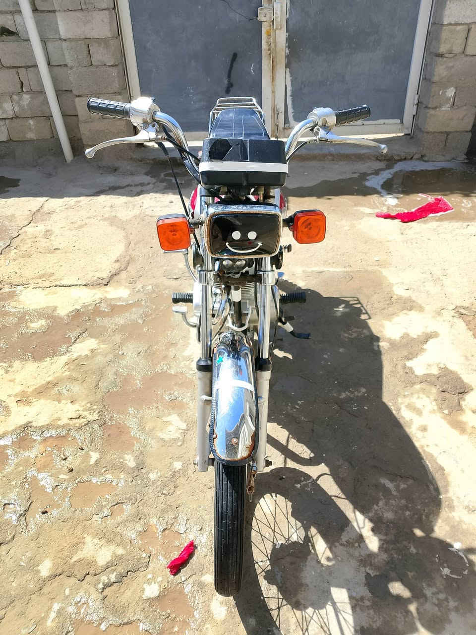 سلام عليكم دراجه للبيع مديل 23اوراق اصولي الدراجه برغي ما مفتوح بيه مكاني سوق الشيوخ السعر 👈🏻***********
