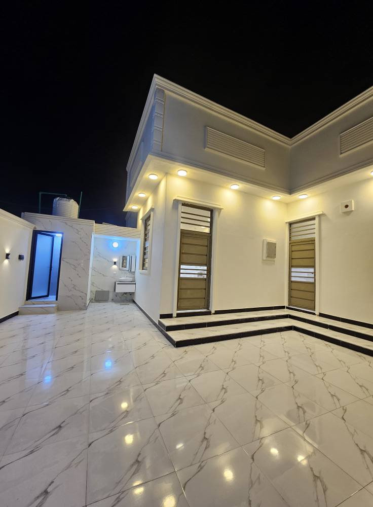 🏡 دار حديث للبيع – فرصة مميزة للسكن والاستثمار
📍 الموقع: البصرة / أبي الخصيب / محيلة
🔹 المساحة: 250 متر
🔹 نوع الملكية: طابو زراعي عراقي
🔹 حالة الدار: بناء حديث وجاهز للسكن
✨ تفاصيل الدار:
• 3 غرف نوم مريحة
• صالة كبيرة
• غرفة استقبال أنيقة
• مطبخ
• صحيات داخلية وخارجية
• كراج كبير للسيارة
• حديقة مناسبة للعائلة
💡 المميزات:
✔ جميع الخدمات متوفرة (ماء، كهرباء، مدارس، أسواق)
✔ موقع هادئ ومناسب للعوائل
✔ تصميم عملي وحديث
📞 للاستفسار: *********** البصرة, العراق
