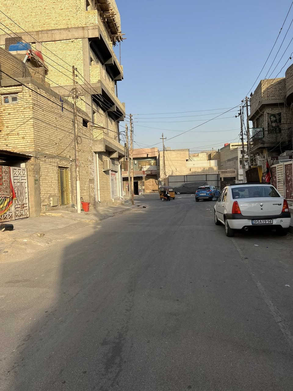 -السلام عليكم بيت للبيع في منطقة جميلة الثانية
-مساحة البيت 116 متر واجهة 7 ونزال 16 ونص 

- يحتوي البيت على غرفتين في الطابق الارضي مع استقبال ومطبخ وترك اما الطابق الثاني فيه غرفة كبيرة ع عرض البيت والبيت مطل على شارع 12 متر 

- لمعرفة السعر والاستفسار اكثر الاتصال على الرقم او واتساب .

***********
