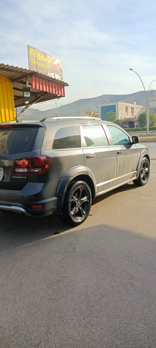 للبيع جورني موديل 2020 محرك 4 حجم 24 مرغوب 7 راكب مركزي موصفات فول 1 قطعا بدون دواخل محرك وكير بشرط ماشيا 96 كيلو سيارا اخول جديد سعر 173 ومجال بصيط وعليها غراما 25 ورقا تنزيل من حساب عنوان زاخو ☎️ للاستفسار 0771600696 *********** زاخو, دهوك
