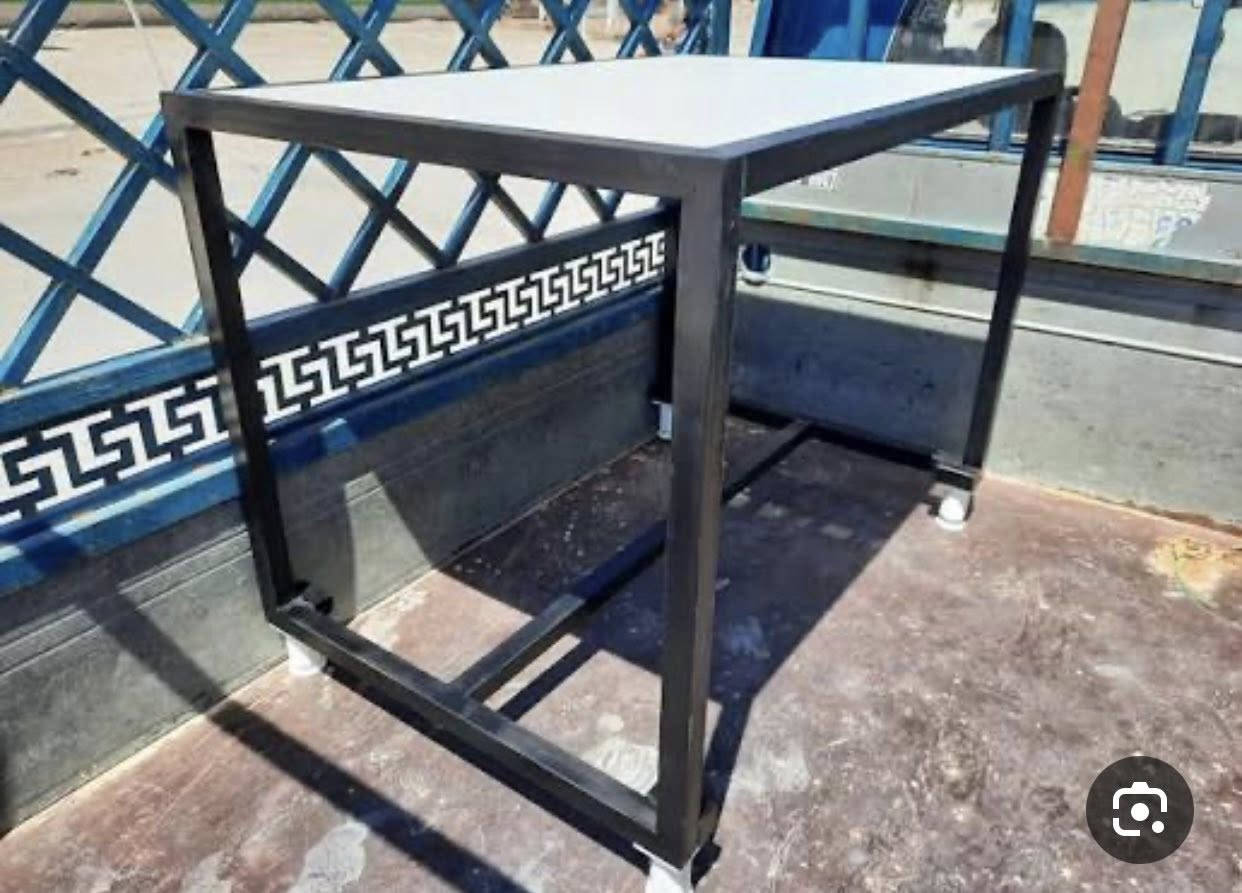 حداد متنقل لعمل كافة أنواع الحدادة
***********
