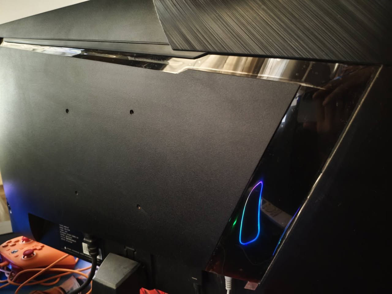 .
سلام عليكم شاشه msi للبيع نضافه 100%100 كارتونه موجوده الشاشه شخط واحد مابيه استعمال اقل من شهر 

حجم الشاشه 27 

الدقة والوضوح: 2K (2560 x 1440) والمعروفة بـ WQHD، لتقدم تفاصيل حادة وممتازة

معدل التحديث (Refresh Rate): هرتز 180Hz، لتجربة لعب سلسة وسريعة جداً.

السعر 250 بيها مجال لطيبين مكاني بغداد ابو غريب لتواصل *********** وتساب
