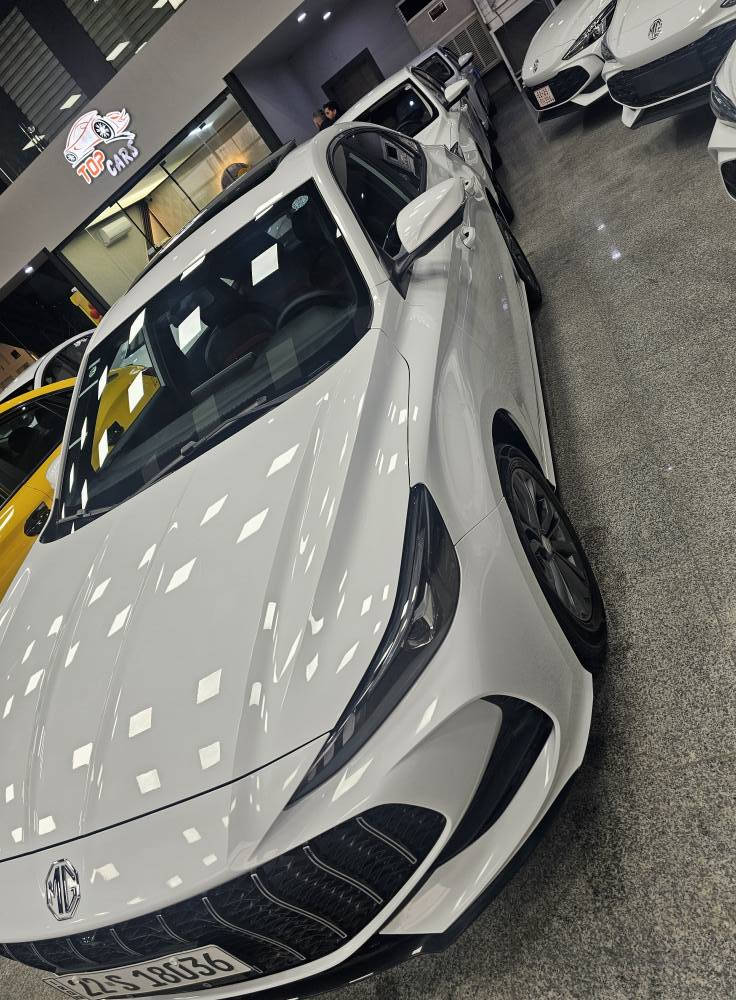 ئێم جی  MG GT 2025 Sport
تەنیا 10 هەزار ڕۆیشتووە.زۆرپاکە.
فول مواصفات.بەصمة.سلاید.برێك کارەبایی.
شاشەو 5 كاميرا.ئاوێنە شەفت.لايت.زينۆن.
بس قۆپیکی  بچوکی لە دەرگای سکن هەیه
مكان  أربيل.   ١٠٠ متری معرض تۆپ کارس 
سعر 116ورقة   موبایل    *********** أربيل, العراق
