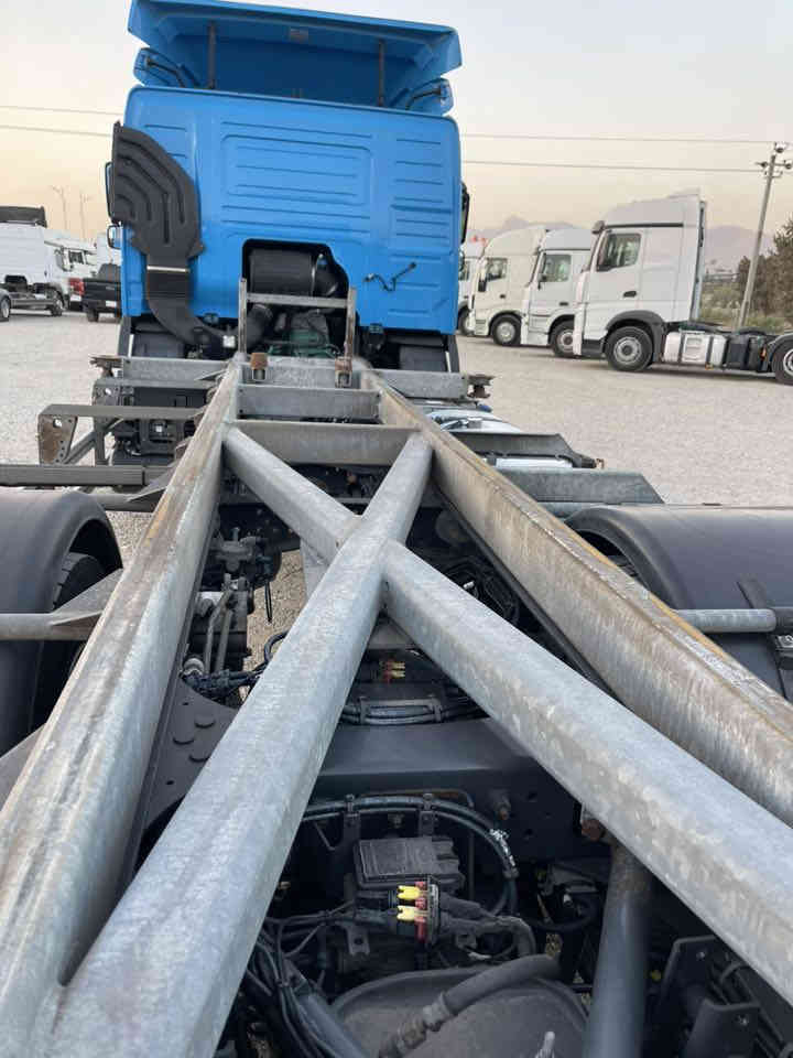 Volvo. 2016.  410.  سيارة Egor عنوان السليمانية.   ***********
