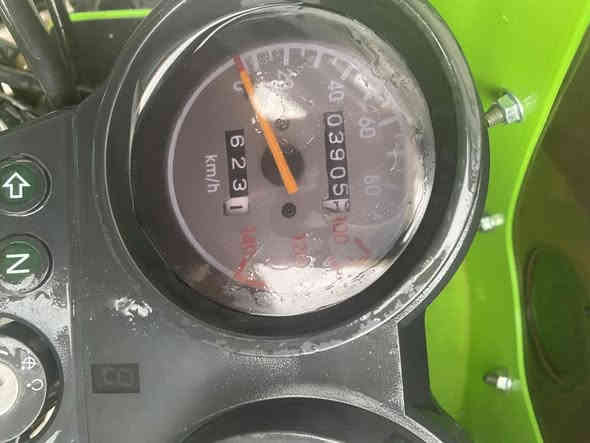 سلام عليكم 
دايوان موديل ٢٠٢٣ طالعة من شركة سيزر رقمها ديالى بأسمي باقية على استلام اللوحات مكينة ٢٠٠ الدراجة كفالة من كلشي ماشية ٤٠٠٠ جديدة اخت الزيرو السعر المطلوب ٢٤٠٠ وبيها مجال مكانها ديالى بعقوبة گاطون الرحمة ما متواجد ع ماسنجر
*********** متواجد واتساب واتصال
