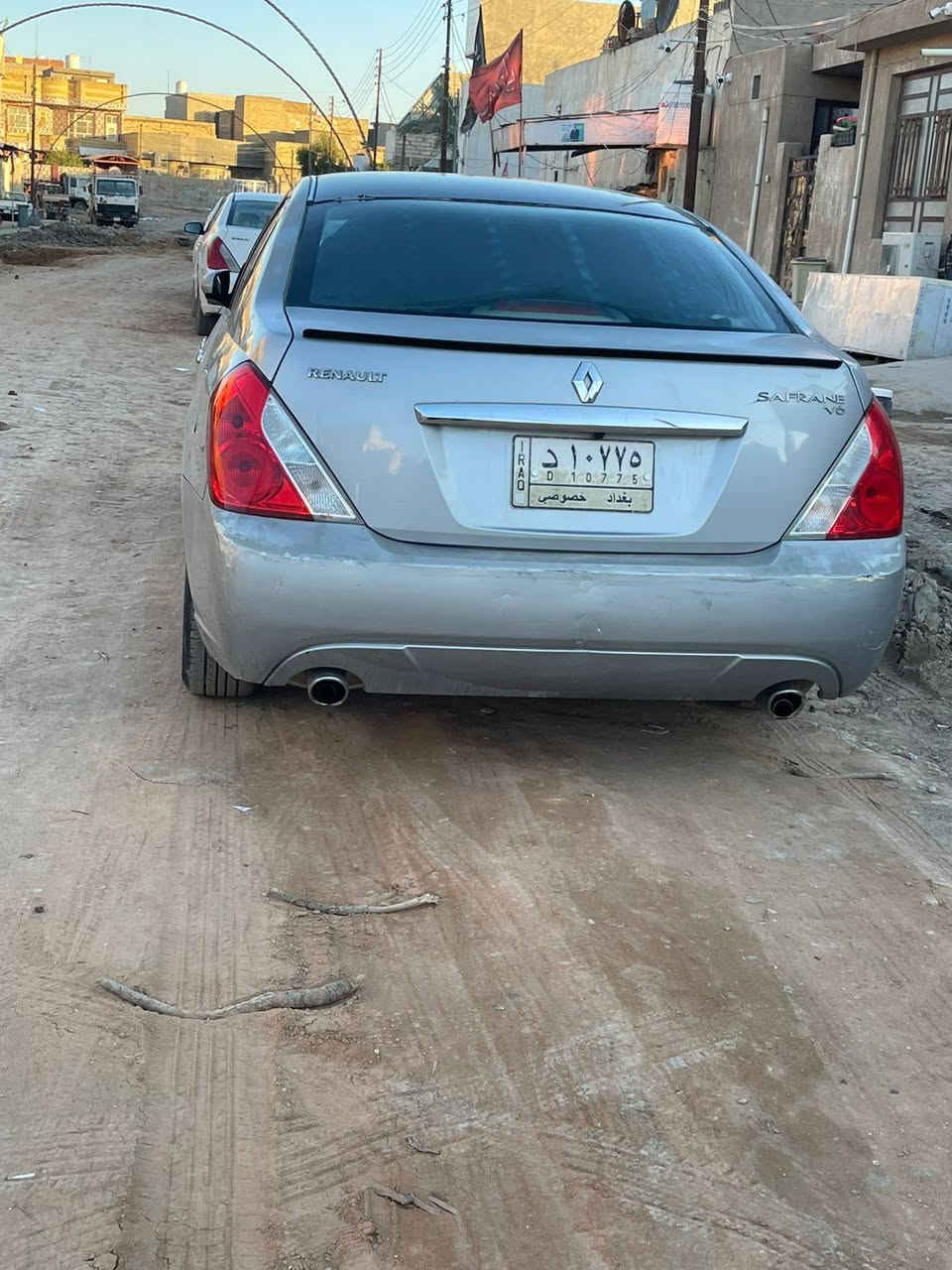 السلام عليكم
ستفران 2010
6 سلندر
رقم بغداد 
السعر 84
السونار بالمنشور
***********
