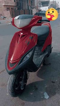 دراجه ماكس للبيع سرعه 140  300 وبيها مجال اتصال على هذا الرقم 07717829...