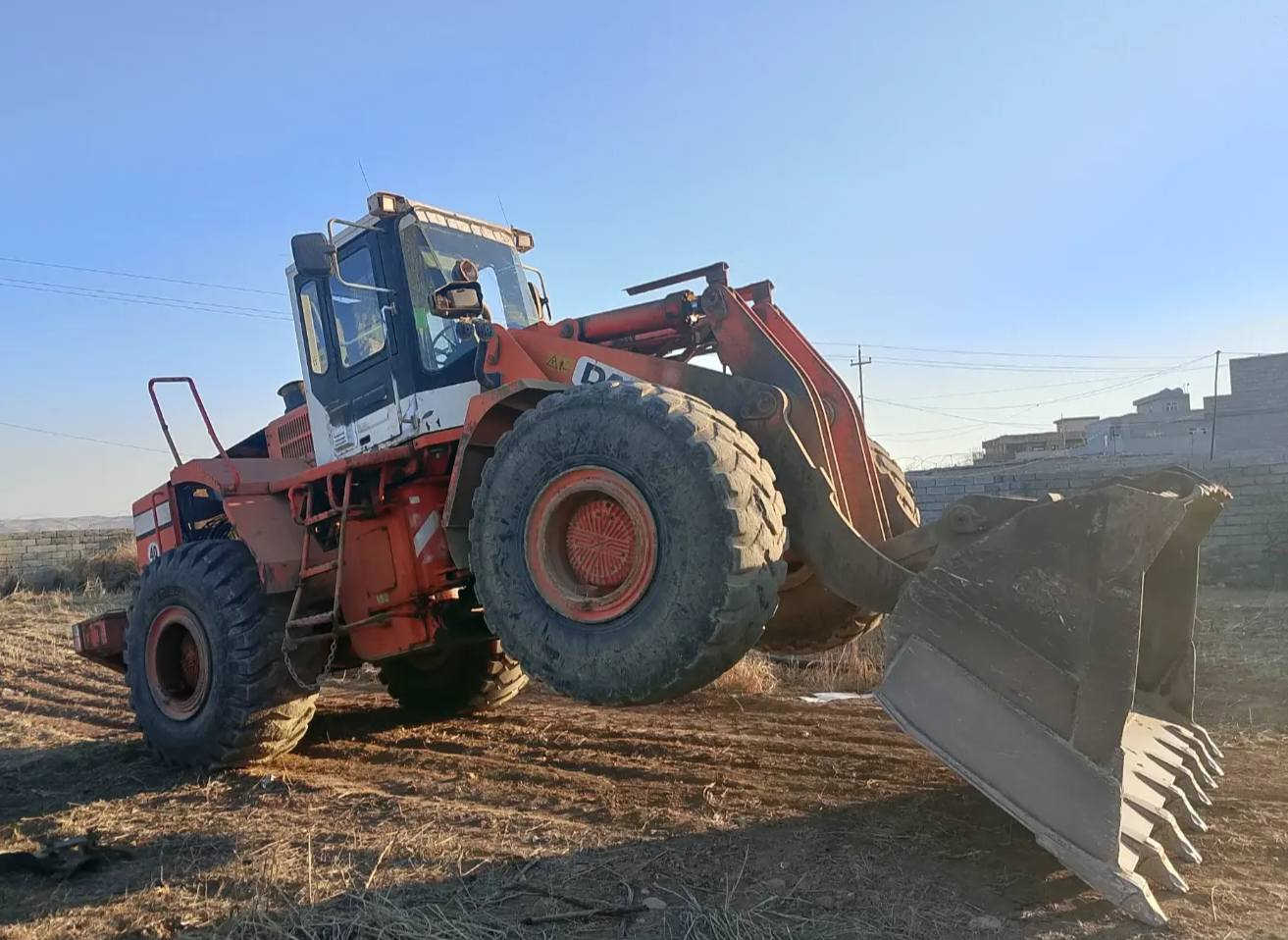 سلام عليكم 
شفل دايو للبيع حجم 90 موديل 2001
عنوان ناحية وانه قرب سد الموصل 
رقم الهاتف ***********
