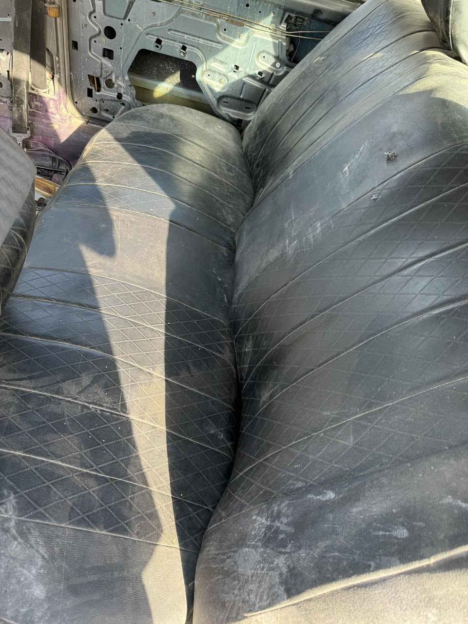 طخم کشن رئاسی قماش
تغلیف متضرر، یحتاج تنجید
السعر ٦٥ الف
موجودة باربیل
*********** أربيل, العراق
