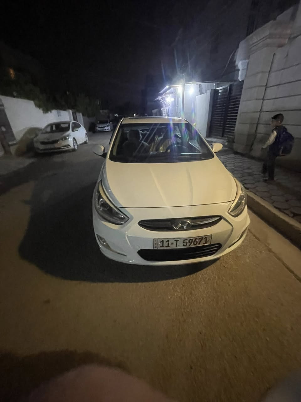 السلام عليكم اكسنت 2016 للبيع مابيها صبغ السيارة بيها بارد فقط فول مواصفات تحكم ستيرن 5 ويل كب
عليها بوليش فقط مكاني بغداد السيدية 
السعر 106
السونار موجود
الاتصال ***********
