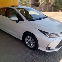 كورولا ٢٠٢٣ • ماشي ١٦٠٠٠ • الرمادي