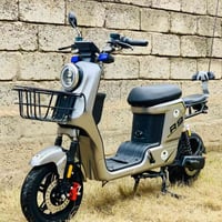 ورحمه الله وبركاته موطور شحن للبيع  R9  السعر 550 وبي مجال   077109212...