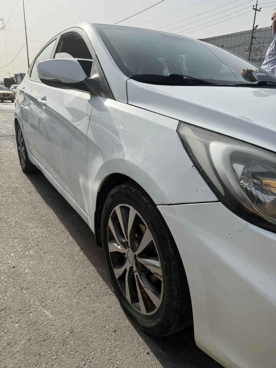 اكسنت 2015  فتحة تحكمات
مكينة 1600 دوش تبريد شغال خير من الله حدادية جديدة 
سونارها  بالمنشور 

السعر 102 وبيها مجال 

للاتصال ***********
