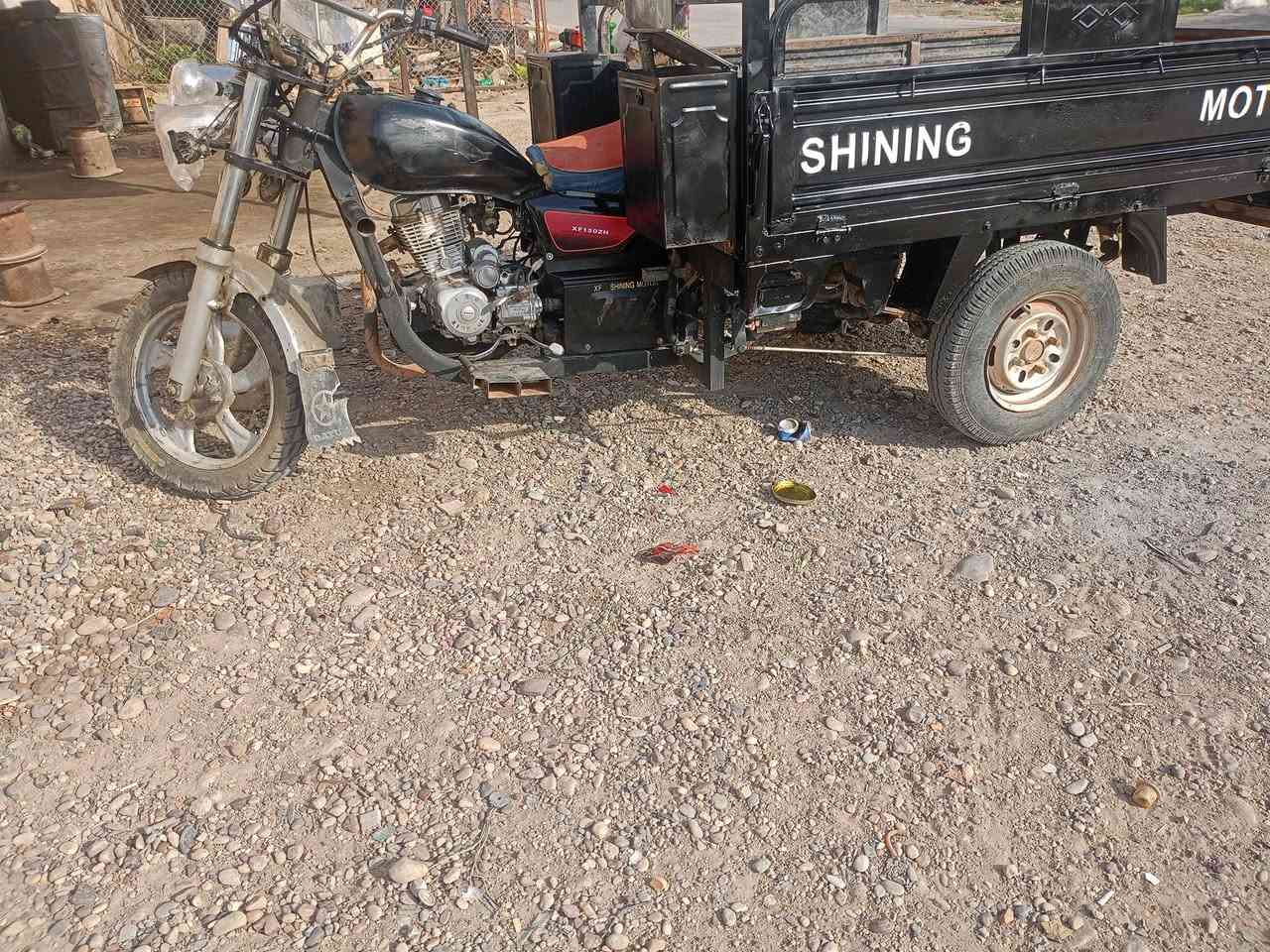 السلام عليكم ستوته شخوان موديل 14اوراق كامله مكاني عوينات الركبه بيها لحيم  الاستفسار خاص او اتصال ***********
