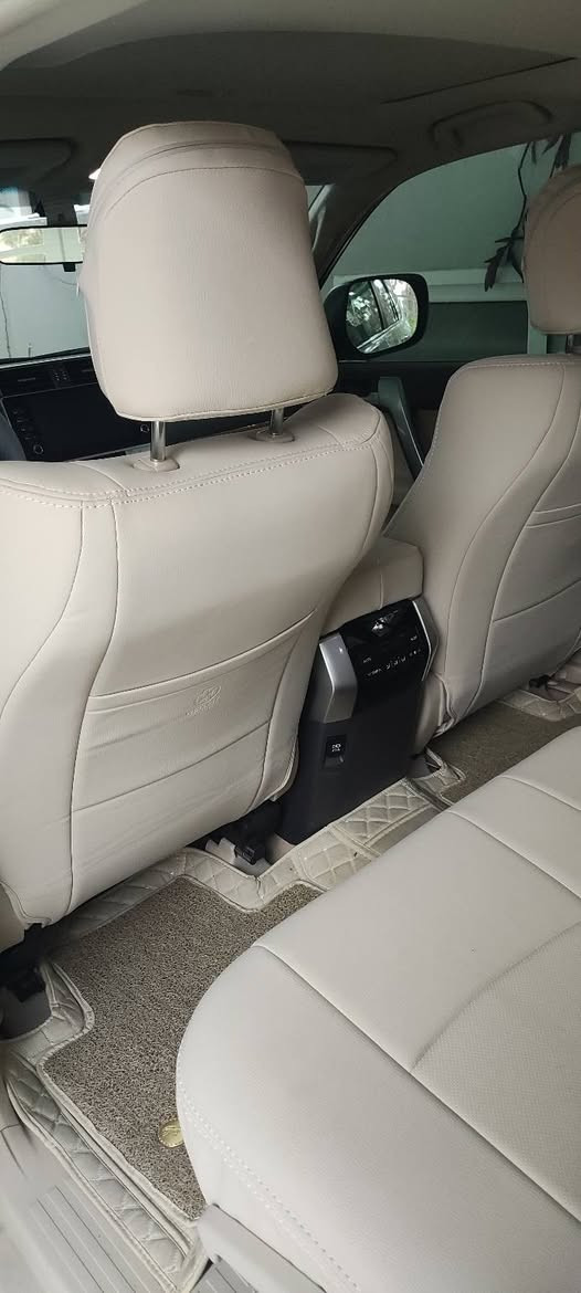 برادو 2023 vx
Vx  كاميرا وحدة وغيرها من المواصفات المعروفة 
صفر شركة جيهان 
ماشىة 8 الاف و 250 وقابل للزيادة 
مكاني اربيل 
بلا زحمة تواصل على الواتس 
رقمي ***********
