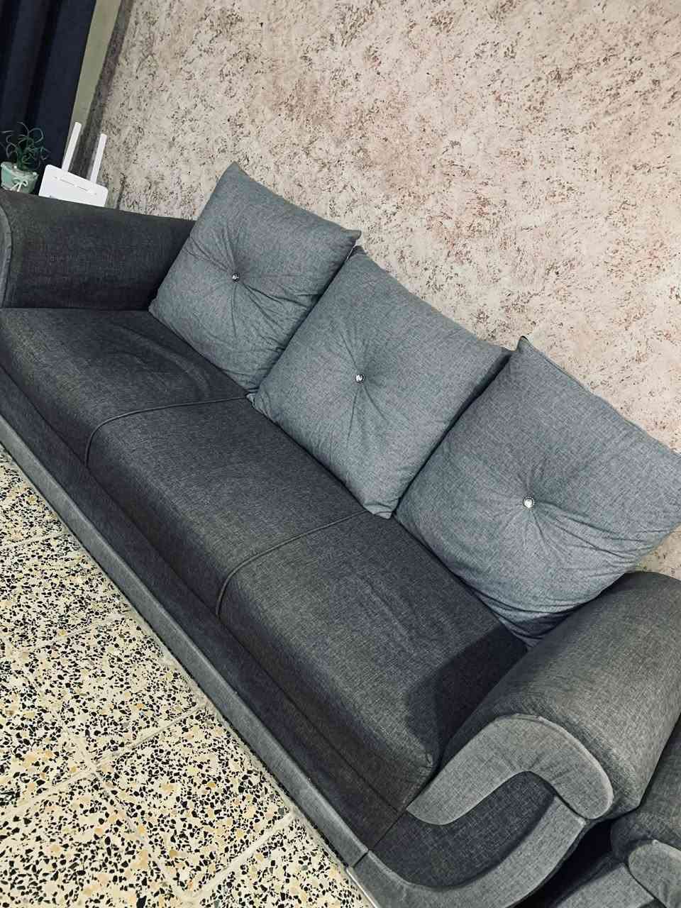 9 مقاعد 350 بي مجال 

البياع


**إذا كنت صاحب هذا الإعلان وتريد حذفه لأي سبب، رجاءا أرسل رسالة إلى الدعم الفني**