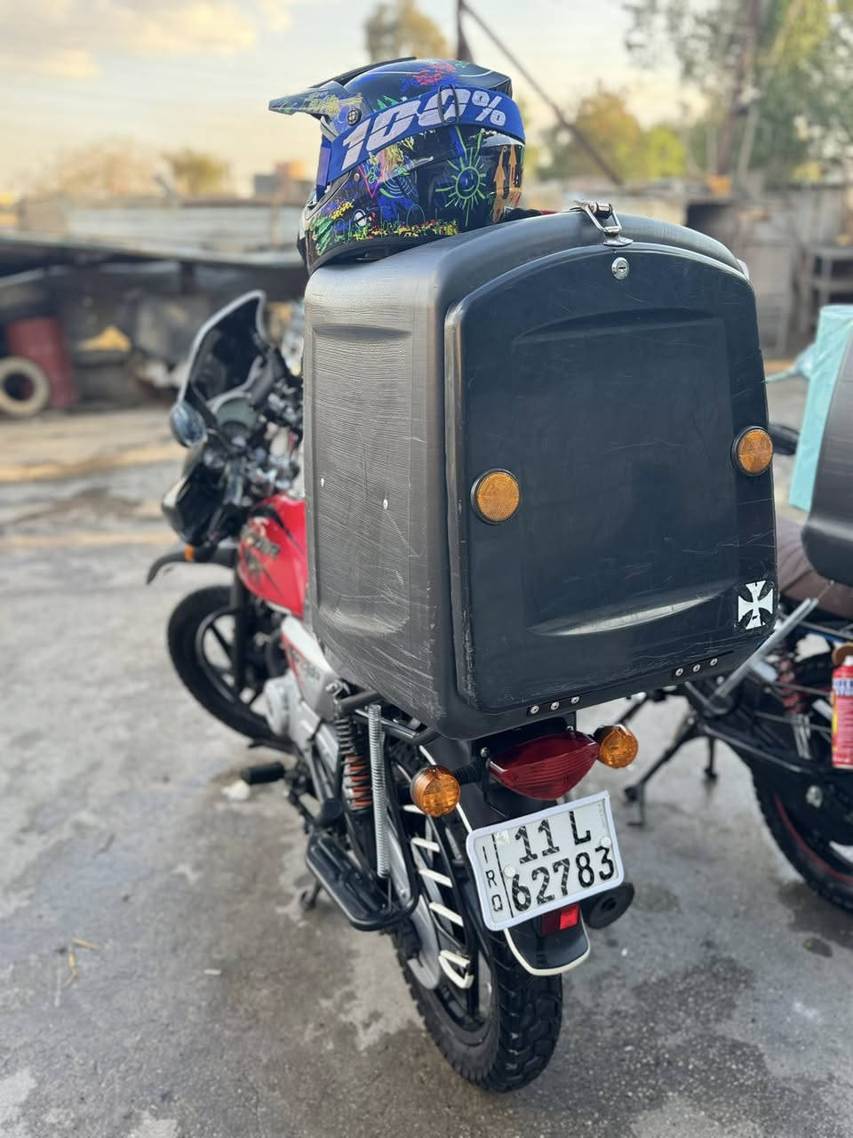 بوكسر 23 للبيع دراجه كفاله عامه جيب فيتر وياك وتعال مكاني بغداد جديده رقمً انكليزي ماشيه ٢٦ حقيقي دراجه خير من الله 
السعر 2650. وبيه مجال منظومه زنون بيه
***********
