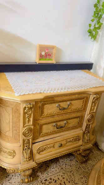 السلام عليكم 
غرفه نوم مصري دمياط اصلي6 قطع 
للبيع  العنوان بغداد مدينه الصدر 
الرقم ***********
