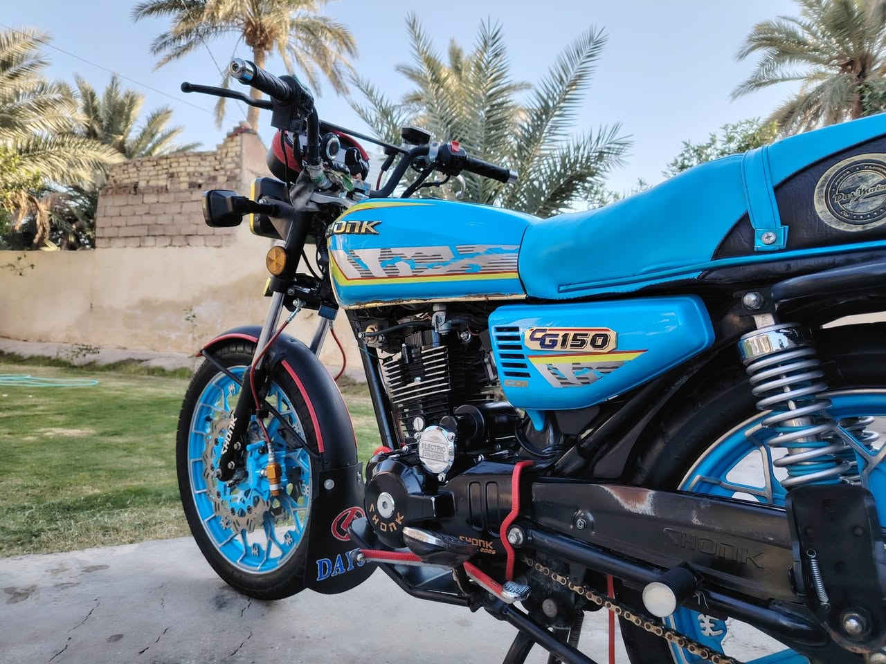 السلام عليكم
سيفان بريطاني 5 كير للون سمائي موديل 2025 أوراق سكنر،
 تجي عالي رماش
ودبل دسك امامي وجهاز مانع انزلاق
بصمة، تشغيل عن بعد، سلف، هندر 
دراجه مكفوله كفاله عامه بس الويل الأمامي بي عواج شويه
الدراجه خير من الله كامله من كلشي تجي تفحص بيدك
السعر 800 وبيه مجال
عنواني بابل طريق النجف قرب معمل عافيات


**إذا كنت صاحب هذا الإعلان وتريد حذفه لأي سبب، رجاءا أرسل رسالة إلى الدعم الفني**